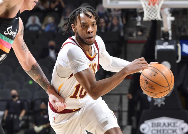 像是一面镜 像是一面镜