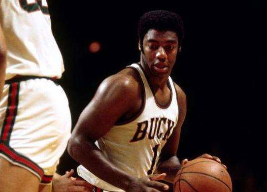 对抗不足 对抗不足